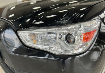 Подержанный автомобиль Mitsubishi ASX 2011 года (22 фото)