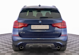 Подержанный автомобиль BMW X3 2018 года (6 фото)