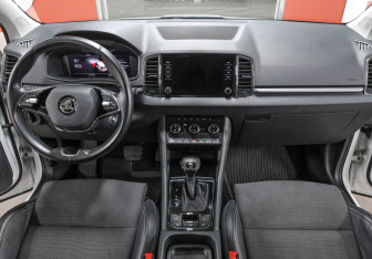 Подержанный автомобиль Skoda Karoq 2020 года (15 фото)