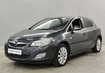 Подержанный автомобиль Opel Astra Hatchback 2011 года (1 фото)