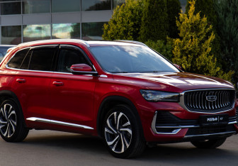 Подержанный автомобиль Geely Monjaro 2021 года (23 фото)
