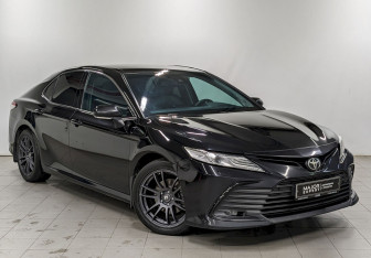 Подержанный автомобиль Toyota Camry Sedan 2021 года (3 фото)