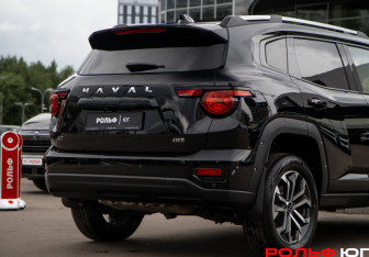 Подержанный автомобиль Haval H7 2025 года (23 фото)
