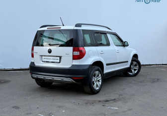 Подержанный автомобиль Skoda Yeti 2012 года (5 фото)