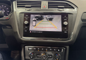 Подержанный автомобиль Volkswagen Tiguan 2019 года (16 фото)