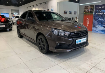 Подержанный автомобиль LADA (ВАЗ) Vesta Sedan 2021 года (3 фото)