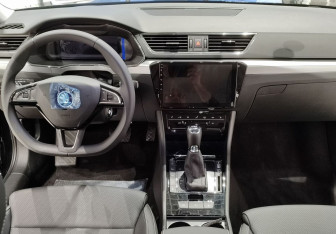 Новый Skoda Superb Liftback 2025 (10 фото)