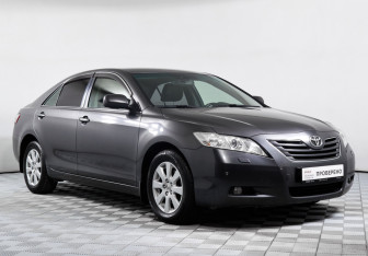 Подержанный автомобиль Toyota Camry Sedan 2007 года (3 фото)