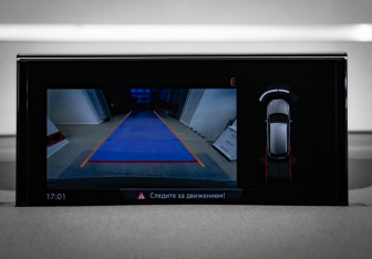 Подержанный автомобиль Audi Q7 2016 года (22 фото)