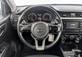 Подержанный автомобиль Kia Rio Hatchback 2021 года (20 фото)