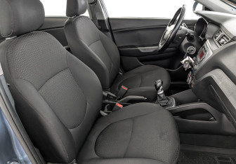 Подержанный автомобиль Kia Rio Sedan 2014 года (23 фото)