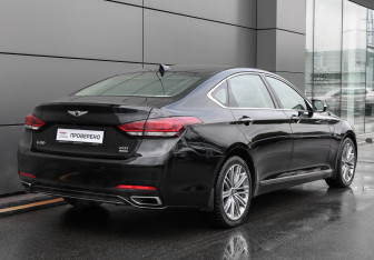 Подержанный автомобиль Genesis G80 2020 года (5 фото)