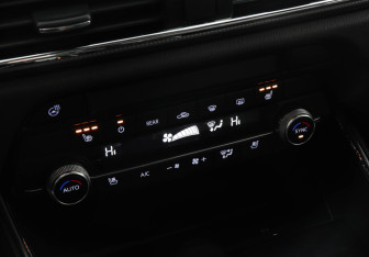 Подержанный автомобиль Mazda CX-9 2021 года (17 фото)