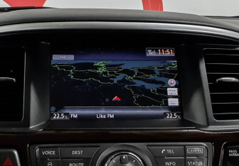 Подержанный автомобиль Nissan Pathfinder 2014 года (13 фото)