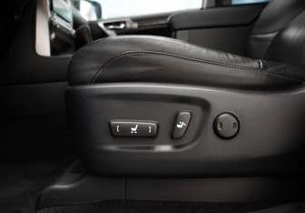 Подержанный автомобиль Lexus GX 2015 года (26 фото)