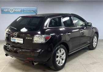 Подержанный автомобиль Mazda CX-7 2008 года (5 фото)
