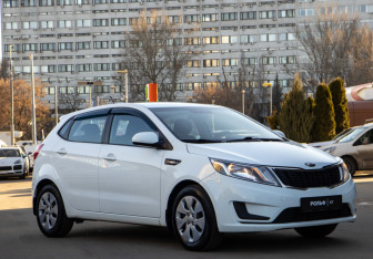 Подержанный автомобиль Kia Rio Hatchback 2014 года (2 фото)
