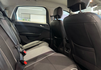 Подержанный автомобиль Renault Arkana 2019 года (11 фото)