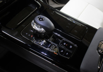 Подержанный автомобиль GAC M8 2024 года (20 фото)