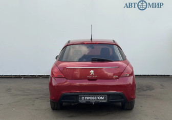 Подержанный автомобиль Peugeot 308 Hatchback 2012 года (7 фото)