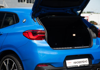 Подержанный автомобиль BMW X2 2019 года (22 фото)