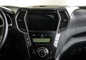 Подержанный автомобиль Hyundai Santa Fe 2013 года (12 фото)