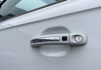 Подержанный автомобиль Audi Q7 2014 года (19 фото)