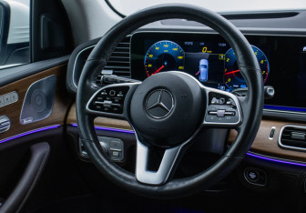 Подержанный автомобиль Mercedes-Benz GLE 2019 года (15 фото)