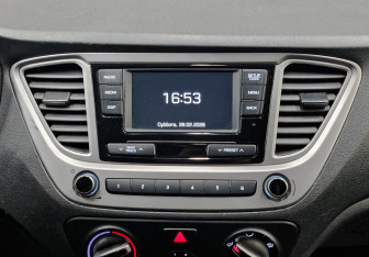 Подержанный автомобиль Hyundai Solaris Sedan 2020 года (17 фото)