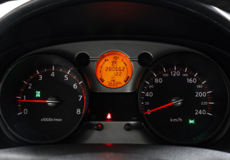 Подержанный автомобиль Nissan Qashqai 2008 года (7 фото)