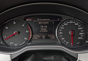 Подержанный автомобиль Audi Q7 2019 года (13 фото)