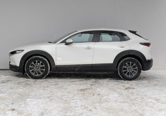 Подержанный автомобиль Mazda CX-30 2020 года (21 фото)