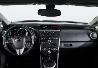 Подержанный автомобиль Mazda CX-7 2010 года (14 фото)