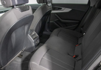 Подержанный автомобиль Audi A4 allroad 2019 года (11 фото)