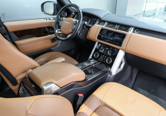 Подержанный автомобиль Land Rover Range Rover 2019 года (10 фото)