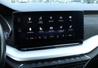 Подержанный автомобиль Skoda Octavia Liftback 2020 года (16 фото)