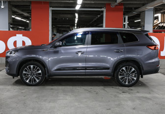 Подержанный автомобиль Chery Tiggo 8 Pro Max 2023 года (8 фото)