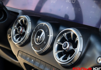 Подержанный автомобиль Tank 300 2023 года (13 фото)