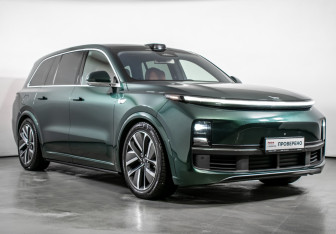 Подержанный автомобиль LiXiang L9 2023 года (3 фото)