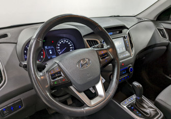 Подержанный автомобиль Hyundai Creta 2018 года (13 фото)