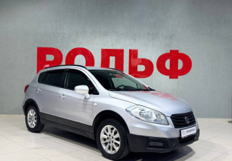 Подержанный автомобиль Suzuki SX4 Hatchback 2014 года (3 фото)