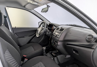 Подержанный автомобиль LADA (ВАЗ) Granta Sedan 2023 года (11 фото)