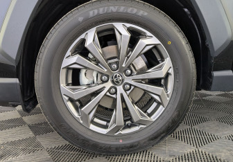 Новый Toyota RAV4 2025 (7 фото)