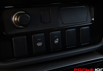 Подержанный автомобиль Mitsubishi Outlander 2018 года (20 фото)