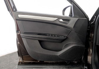 Подержанный автомобиль Renault Arkana 2019 года (19 фото)