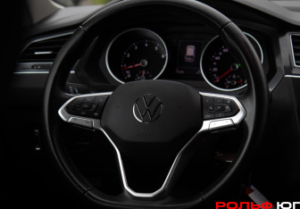 Подержанный автомобиль Volkswagen Tiguan 2021 года (12 фото)