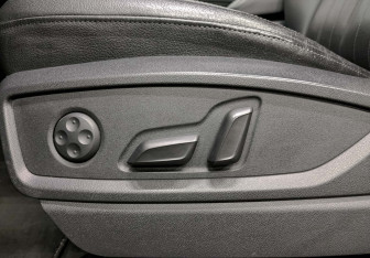 Подержанный автомобиль Audi Q5 2020 года (20 фото)