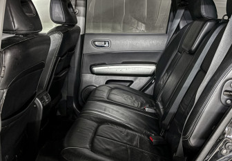 Подержанный автомобиль Nissan X-Trail 2008 года (13 фото)