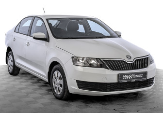 Подержанный автомобиль Skoda Rapid Liftback 2019 года (3 фото)