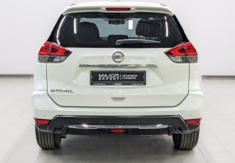 Подержанный автомобиль Nissan X-Trail 2019 года (6 фото)